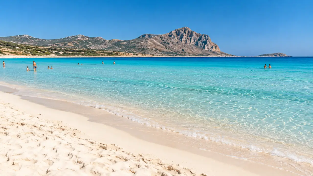Italie du Sud plage de sable clair adaptée aux familles